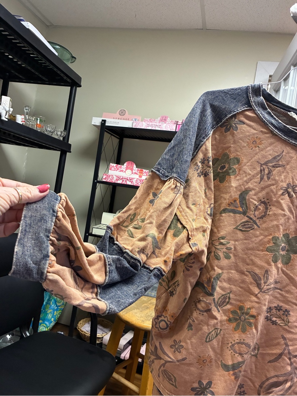 Easel Brown Floral Lounge Sweatpants with Charcoal Patch Details 2x Women - Picture 5 of 12